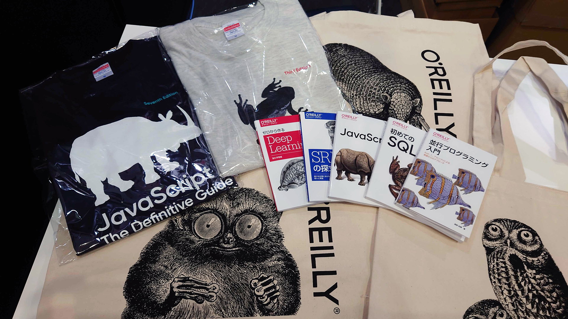 interop tokyo 2022向けグッズ